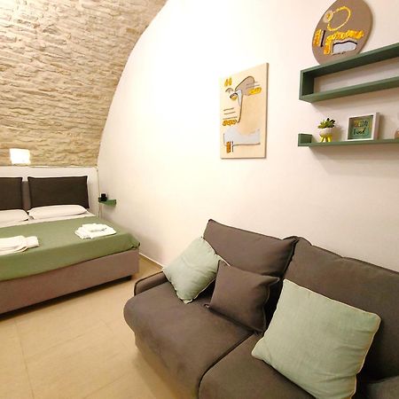 Corte Pietrantica - Charming Rooms & Suites 지오비나조 외부 사진