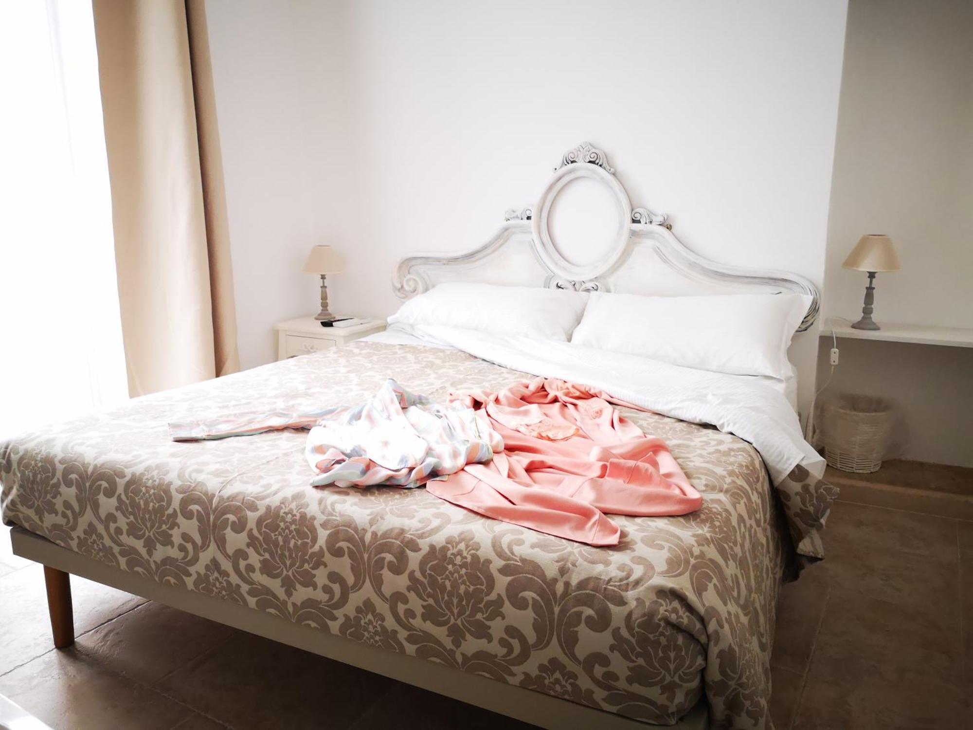 Corte Pietrantica - Charming Rooms & Suites 지오비나조 객실 사진
